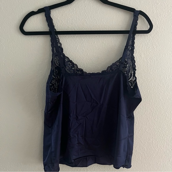 Vintage Vanity Fair cami lingerie - Picture 3 of 5